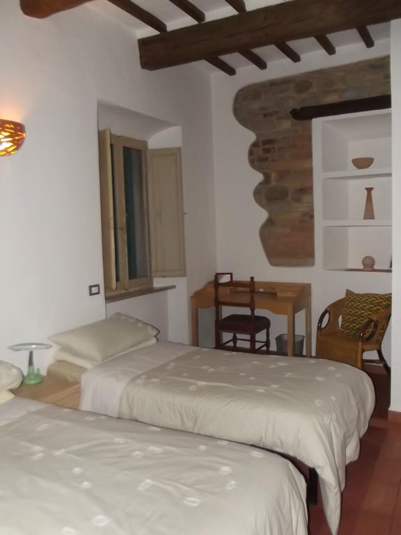 B&B Reillys Montecarotto Exteriör bild