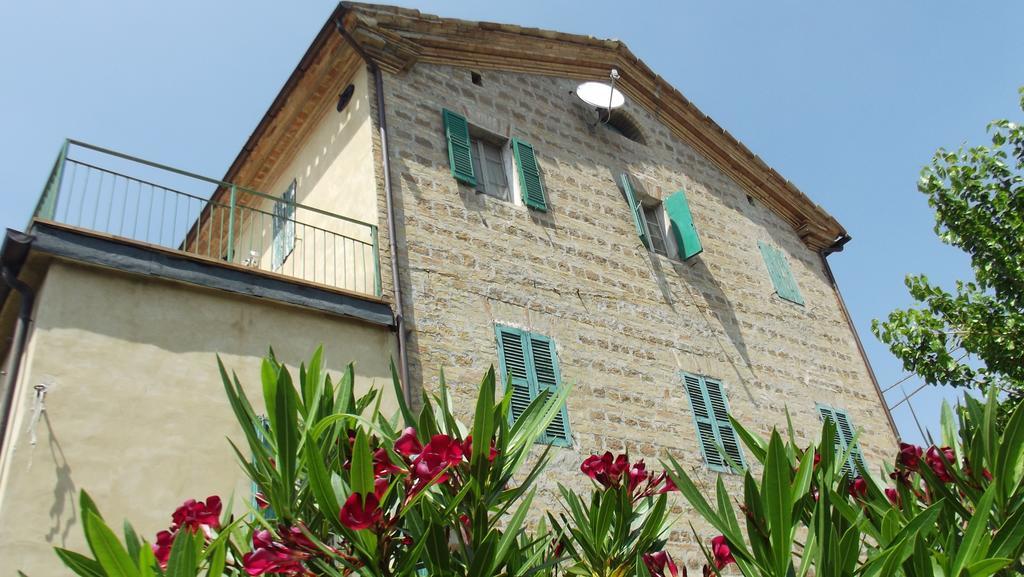 B&B Reillys Montecarotto Exteriör bild